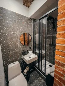 1880 Apartment with Private Parking - Image 4
