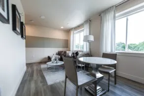 Deluxe Suite,1 Queen Bed (Paris) - Image 4