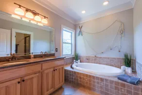 Gorgeous 6BR Lake Home: Pool, Hot Tub, Multi-Family - Image 2