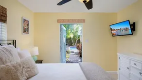 BAREFOOT BUNGALOW~2 Bedroom, 2 Bathroom Home w/ Office, Pool and Tiki Hut! - Image 5