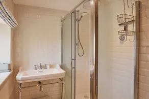 Cosy, historic, pet friendly cottage, Petworth - Image 2