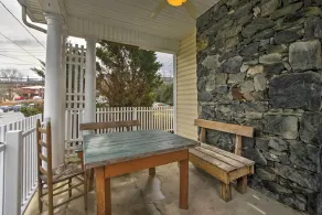 Downtown Boone ON King Street - 2 Bedroom Home - Image 5