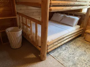 Charming Upnorth Cabin - Image 5