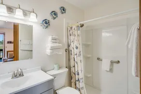 Bella's Beach Retreat by Seaside Vacations & Sales - Image 2