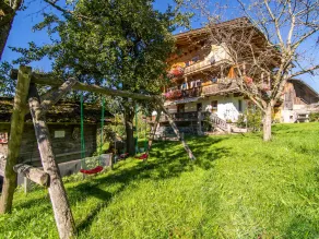 Charming apartment on a farm - Image 2