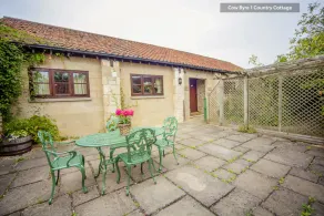 Farmhouse Ensuite Double Room - Not Dog Friendly - Image 3