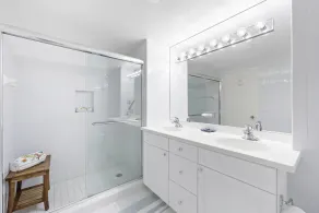 Beachfront condo with pool, tennis and fitness center - Image 4
