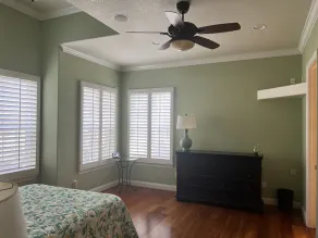 Spacious with plenty of acres - Image 3