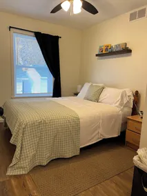 A true paradise lake house with beautiful sunsets year round direct trail access - Image 5