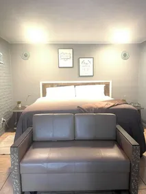 Cozy Private  Hobby Airport - Image 3