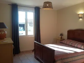 Gite for 4 people in a vineyard - With swimming pool access - Image 2