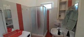 Huge apartment w/ vast garden on a great location - Image 3