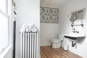 Et rummeligt renoveret tilbagetog tæt på MassMoCA - Image 5