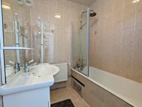Charming house for 12, nature & comfort, near ski, fishing available - Image 3