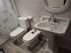 FABULEUSE VILLA À DEUX ÉTAGES AVEC JACUZZI DANS UN JARDIN PRIVÉ ET SUR LA LIGNE DE MER - Image 5