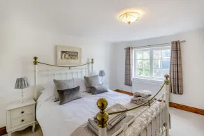 DARWEN, pet friendly, character holiday cottage in Abbots Bromley - Image 5