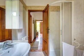 Villa Il Viburno at 1 km from the sea - Image 3