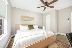 REMODELED OB HOME w/ AC, PARKING, SURFBOARDS, VIEWS - SLEEPS 8 - 3 KING BEDS - Image 4