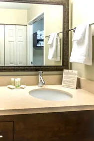 Amazing Central Location | Fitness Center + Pool - Image 2