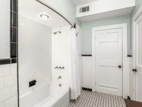 Beach Bum Inn - Image 2