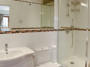 2 bedroom accommodation in Sidbury, near Sidmouth - Image 3