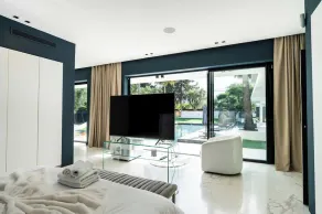 Exceptional Villa with Pool 5BR/10P – Mougins - Image 5
