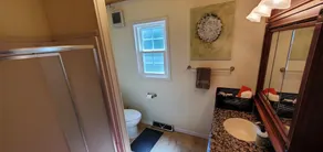 Quiet & Cozy Cabin Across from Fox Lake 🚤 - Image 3