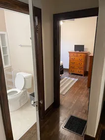 2 Bedroom 1 Bath Updated House in Town/Square Mile - Image 4