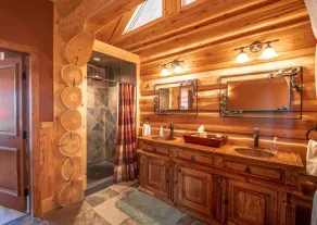Riesige Luxus-Lodge mit Weitblick auf die Berge, Spieltische, Sauna, Suite mit Kingsize-Bett und Buchenholzklub - Image 2