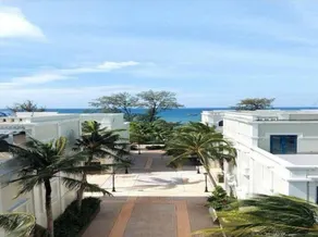 Crystal Hotel Phu Quoc - Image 2