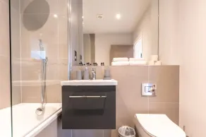 Kingsbridge House Apartment Thirty Six - Image 2