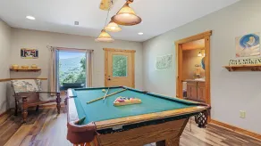 Log Home, Smoky Mtn VIEWS, Hot Tub, Game Room. 4wd req. November-april - Image 2