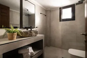 Modern Private Villa, 5 minutes from the beach! - Image 2