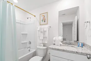 NEW Sleeps 7 Beach Fun Dining Palmaway - Image 5