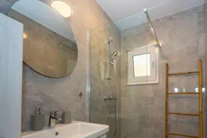 Apartment Coastal Urban Nest - Image 5