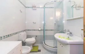 Stunning Home In Pula - Image 4
