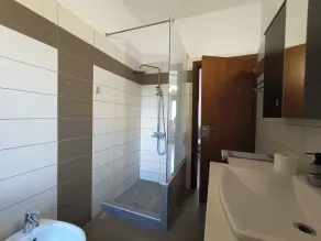Albatross Apartments - Image 3
