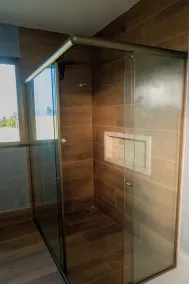 Fully furnished house in a gated community with beach access. - Image 3