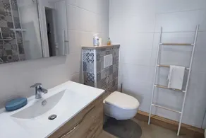 Appartement 3ème Étage Ascenseur, Front de Mer - Image 3