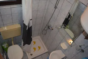 Apartments Ćosić (12261-A2) - Igrane - Image 3