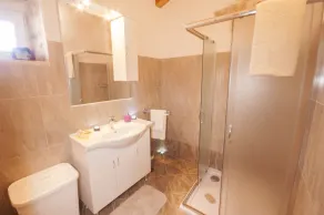 Luxuriöse rustikale Poolvilla in ruhiger Lage - Image 4