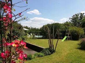 Gîte avec terrasse, barbecue et jardin - Image 2