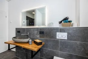 Casa vacanze 'Lencer' con stazione di ricarica, giardino privato e Wi-Fi - Image 5