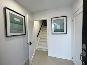 Stylish 2BDRM 3BED - Image 3