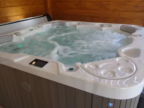 Casa familiar con jacuzzi para 5 personas + niño hasta +/- 3 años - Image 4