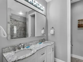 Spacious two bedroom, 2 1/2 bath townhome with sleeping loft - Image 5