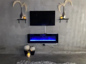 Luxurious Chanel Condo. Downtown Atl - Image 2