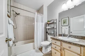 Minutes to the Beach, Douglas, & Saugatuck! - Image 3