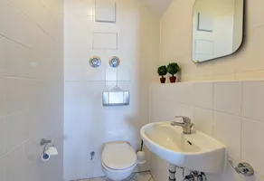 Beautiful 3 room apartment close to the beach! - Image 3
