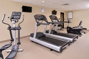 2 Bedroom Suite | Free Breakfast. Pool & Hot Tub. Your Next Trip! - Image 3